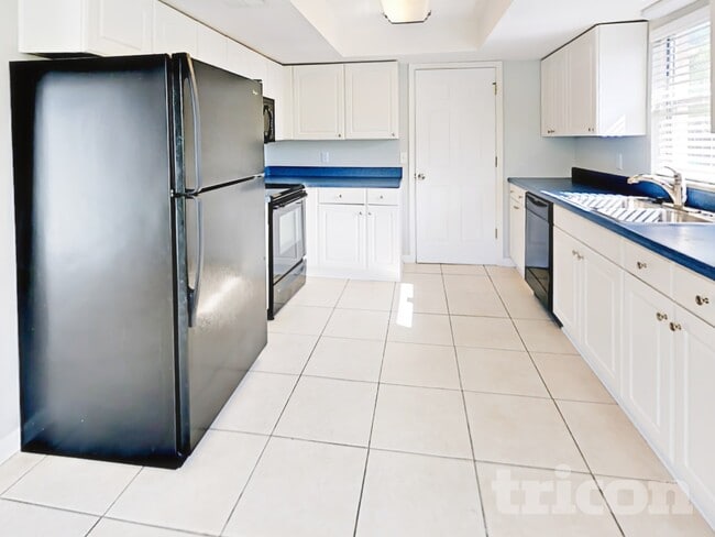 Photo - 266 Iowa Woods Cir W