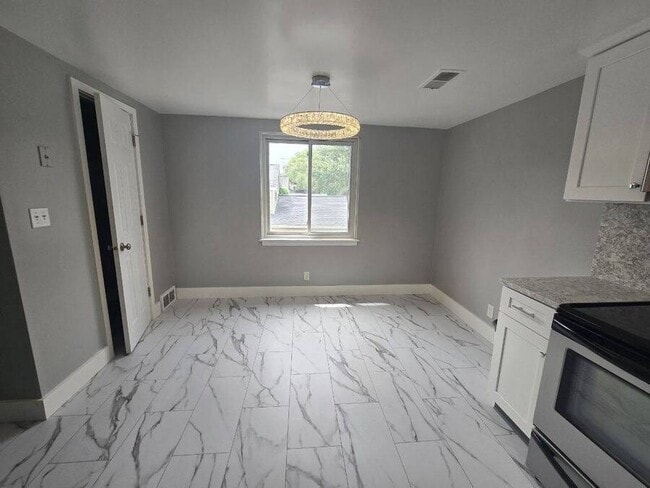Photo - 37 W McKinley Ave