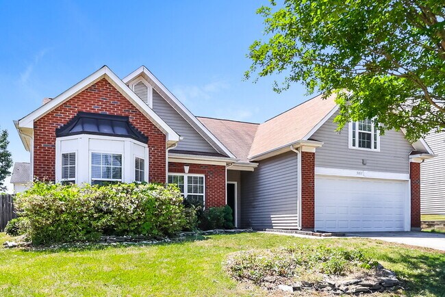 Photo - 5811 Briggs Dr