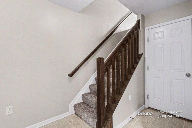 Photo - 5592 Middle Falls St