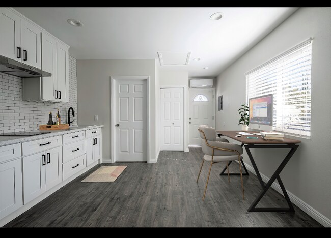 Photo - 19205 Lemay St