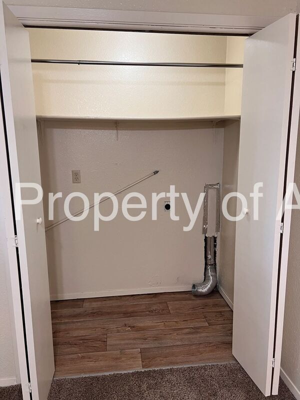 Photo - 10490 W Seneca Dr