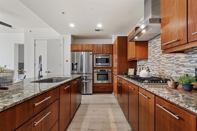 Building Photo - 210 Lee Barton Dr Unit 517