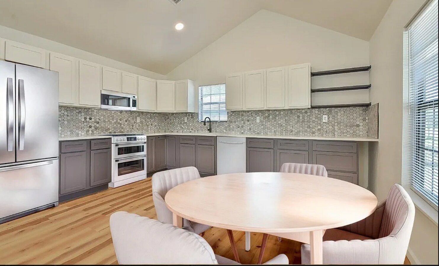 Photo - Charming Home in the heart of Bethany