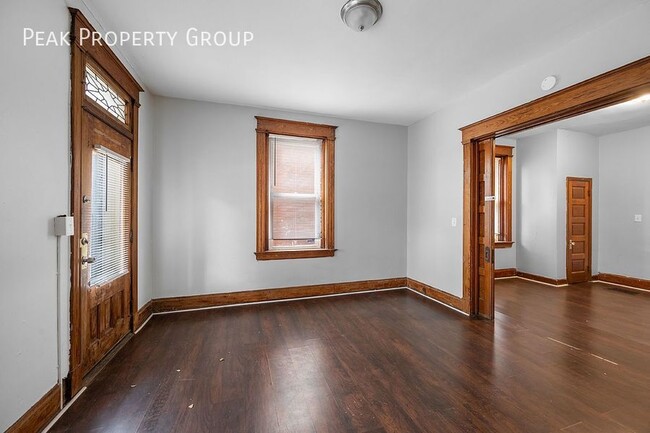 Photo - 2349 Stratford Ave