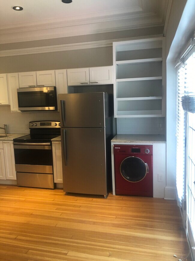 Photo - 18 Tracy St Apartments Unit 5