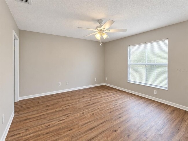 3304 E Mohawk Ave