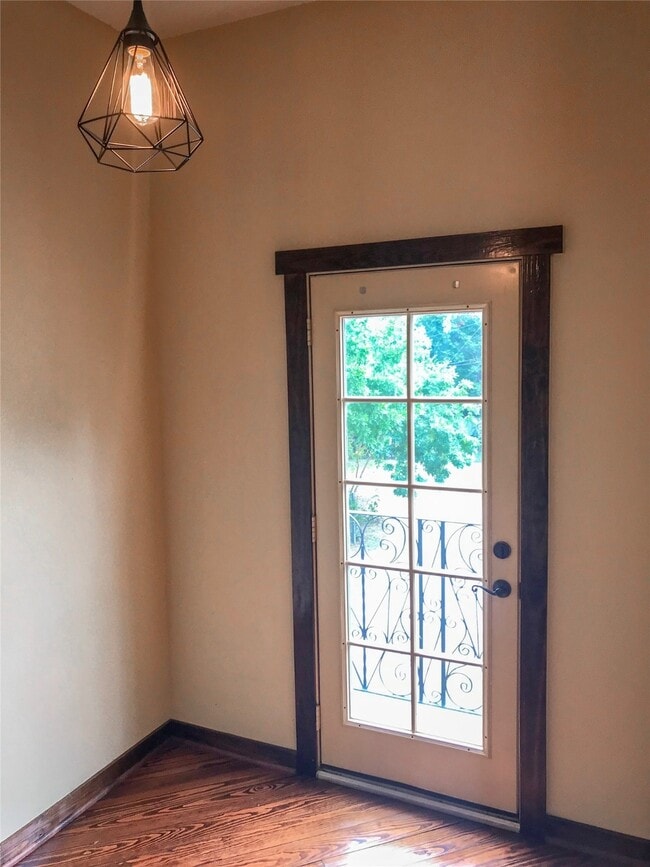 Photo - 1432 W 21st St Unit F