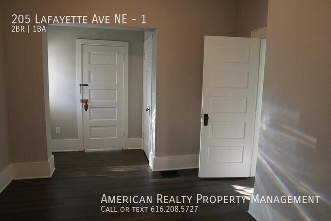 Photo - 205 Lafayette Ave NE Unit 1