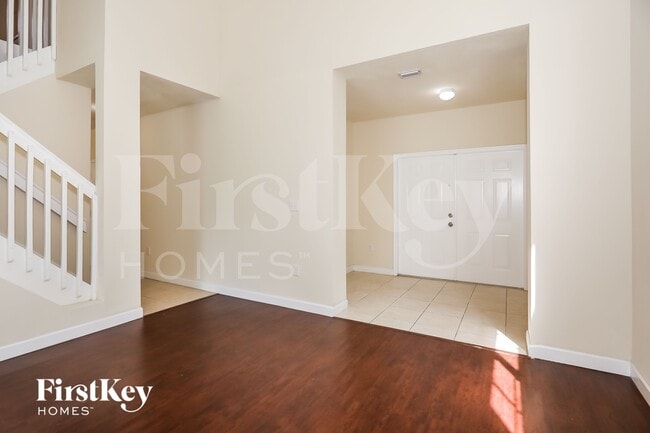 Photo - 15464 SW 18th Ln