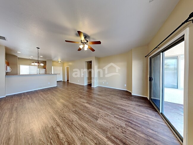 Photo - 614 W Mountain View Dr