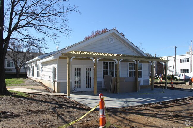 Photo - Lemay Manor II