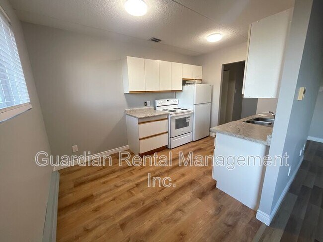 Photo - 525 Ford St N Unit Apt 8