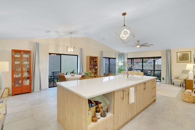 Photo - 1740 NW 21st Ct