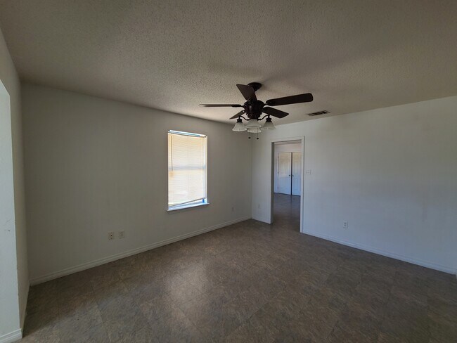 Photo - 3541 Kings Dr