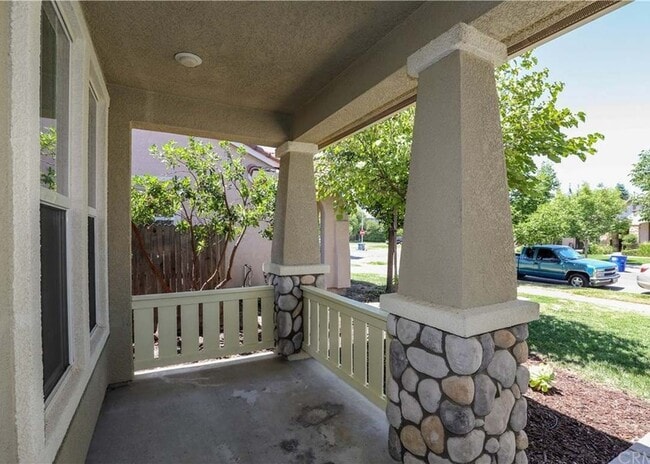 Photo - 468 Beckman Way