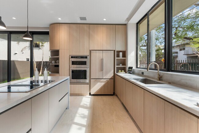 Photo - 2330 SW 36th Ave
