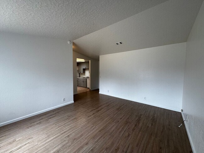 Photo - Remodeled- Beautiful 3bd/2ba Home - Eureka