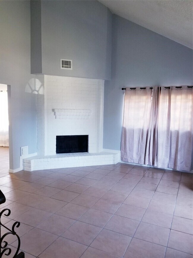 Photo - 8631 Valley Ledge Dr