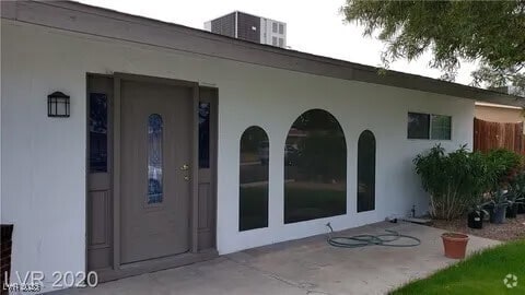 Building Photo - 910 Sahara Way Rental