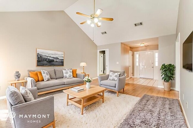 Photo - 7076 Lakeview Dr