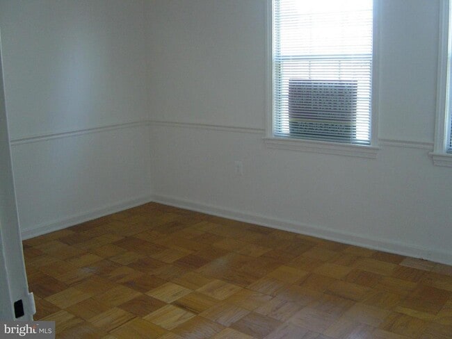Photo - 6604 10th St Unit B1