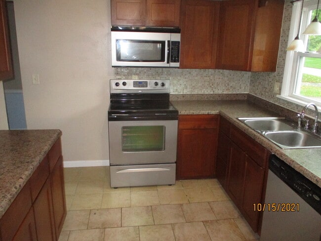 Photo - 1013 S Briarwood Dr