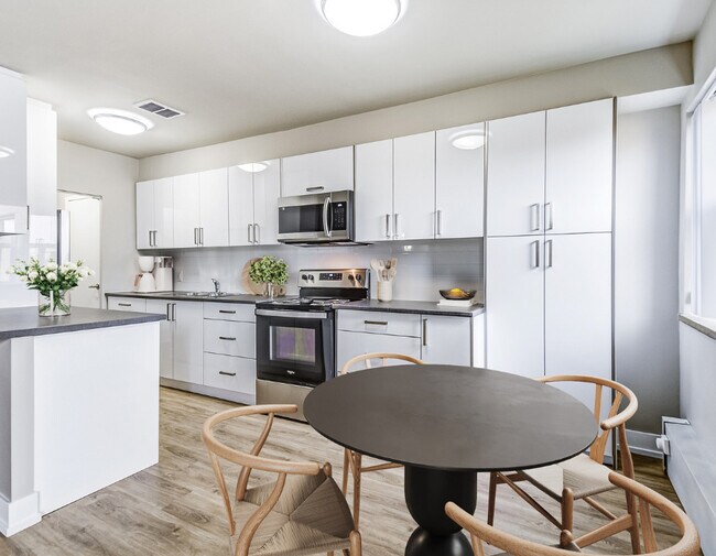 Photo - Upper Canada Drive