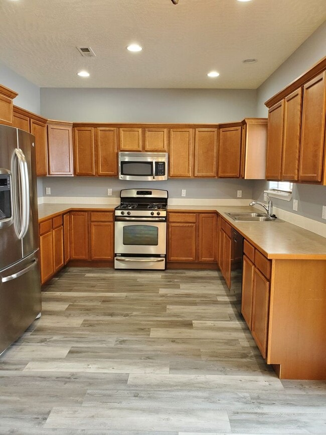 Photo - Beautiful 4 bedroom 3 bath home in the Landings!