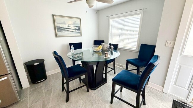 Photo - 819 Marshall Ct Unit 807