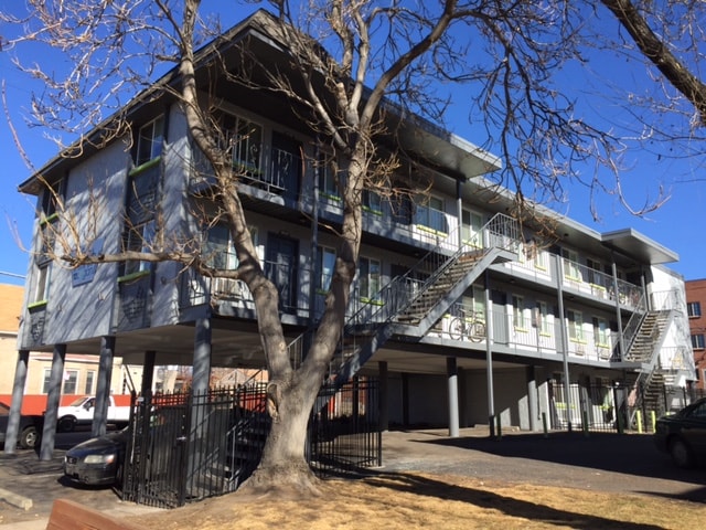 The Infinity on Logan - The Infinity on Logan Apartments