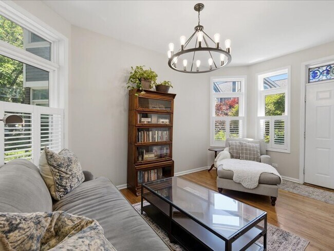 Photo - 3311 N Racine Ave
