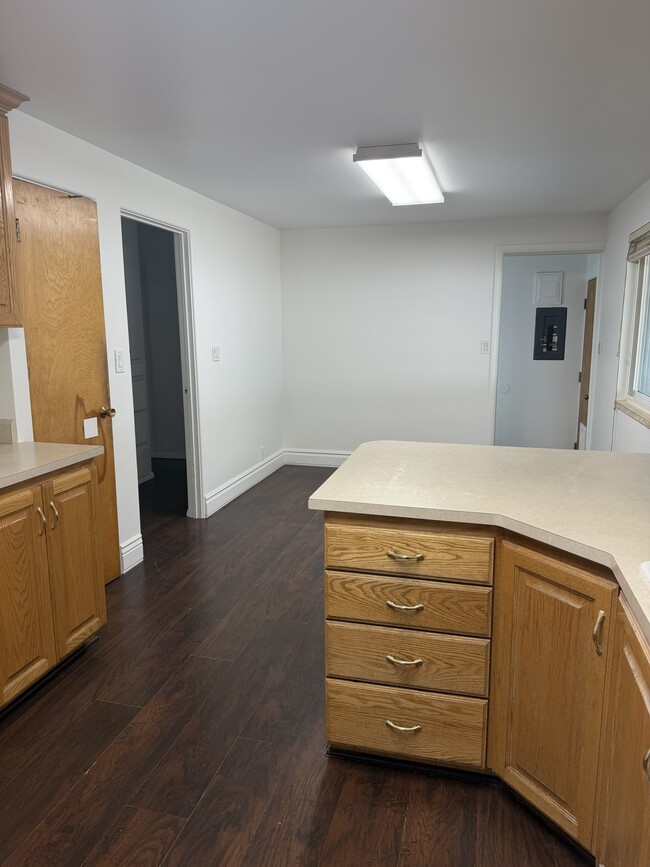 Kitchen to Dining Area