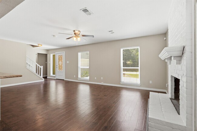 Photo - 971 N Red Cedar Cir