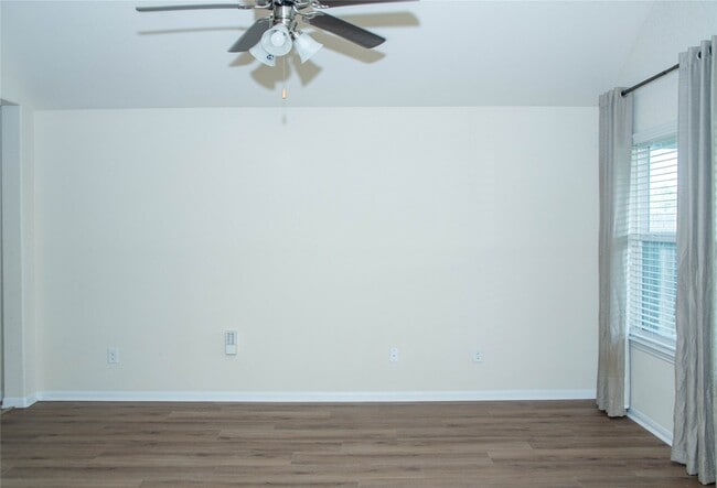 Photo - 14910 Hope Hills Ln