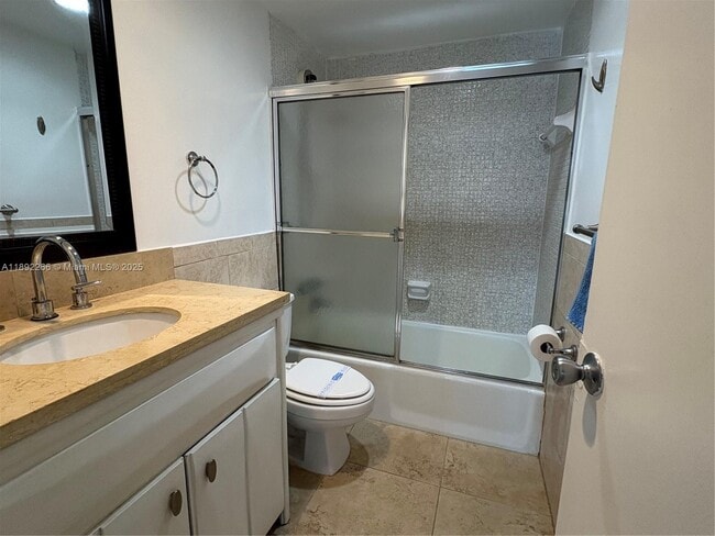 Photo - 3801 S Ocean Dr Unidad 2O