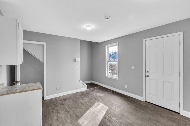 Photo - 9418 Easton Ave