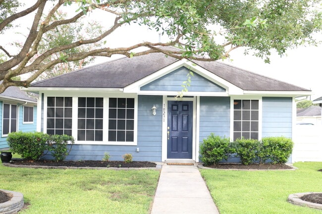 Building Photo - 10231 Farrell Dr Rental