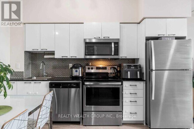 Photo - 2150 Lawrence Ave E Unit 907