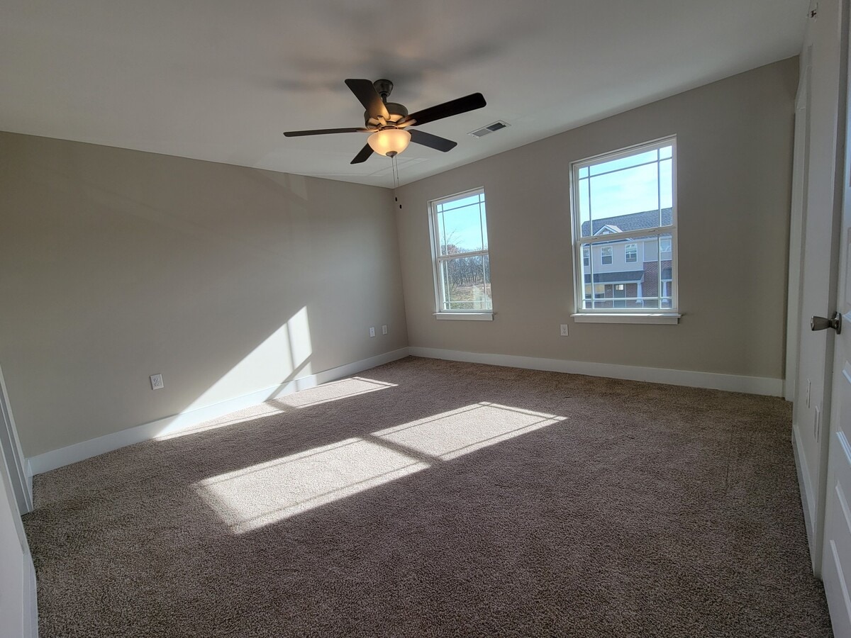 Photo - 2052 Sunflower Dr