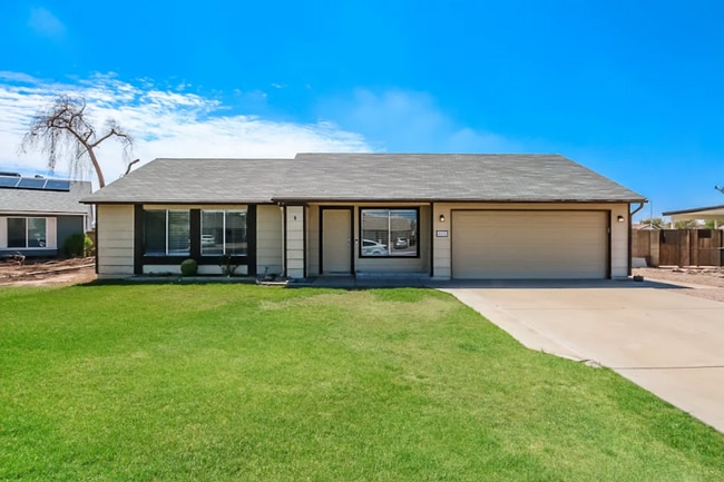 Building Photo - 811 E Hillview Cir Rental