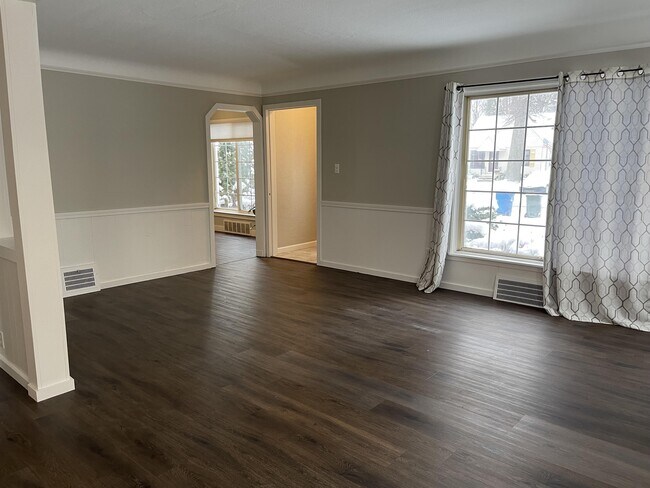 Photo - 610 Parkside Dr