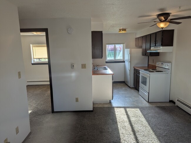 Photo - 400 N Spring ave Apartments Unit 1