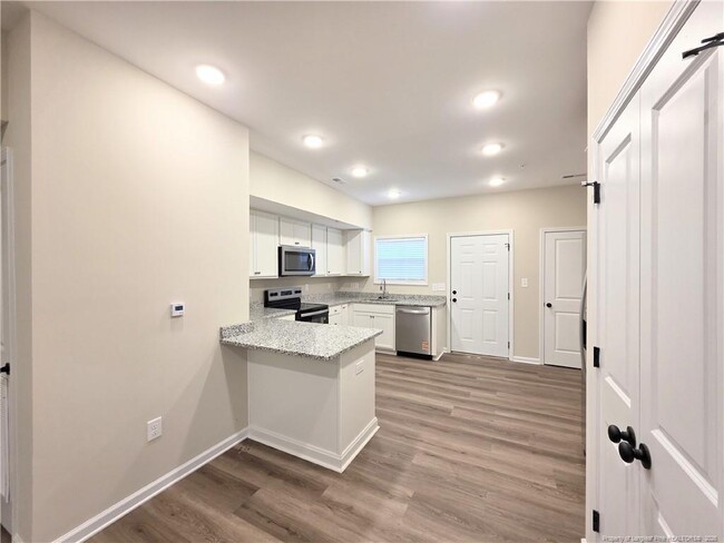 Photo - 1511 Fort Bragg Rd