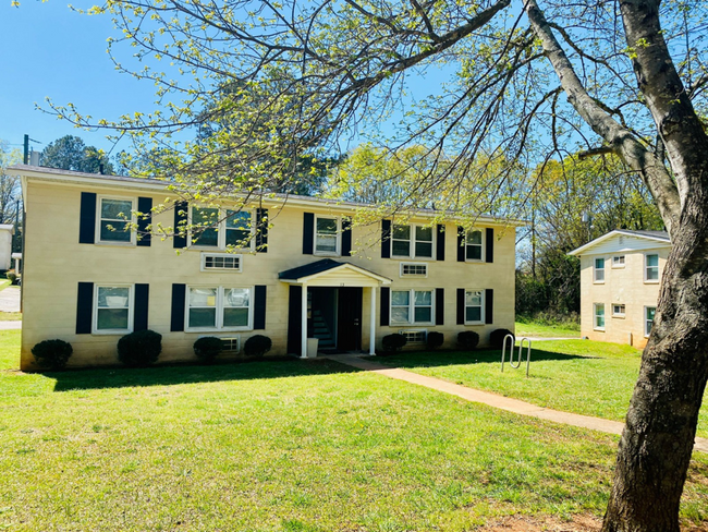 Building Photo - 201 Chandler Dr Rental
