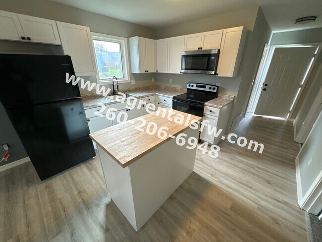 Photo - 3 Bedroom House - Section 8 OK!