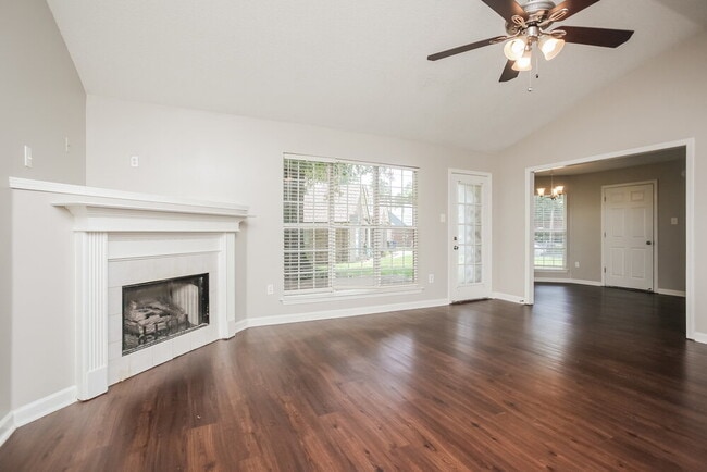 Photo - 7576 Delta Lakes Blvd