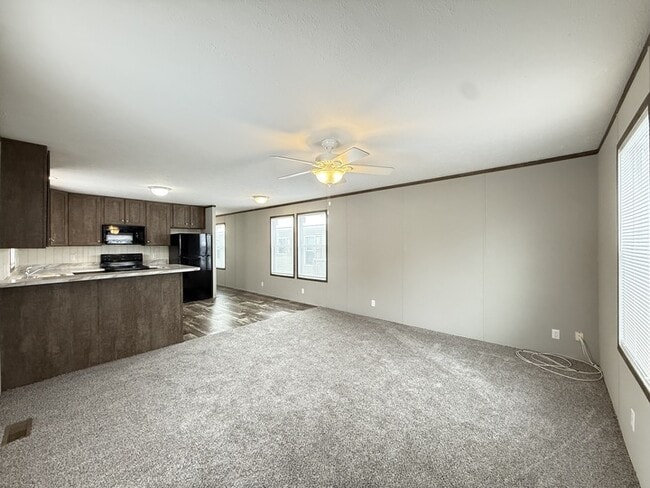 Photo - 10610 State Rte 762