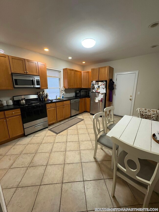 Photo - 29 Covington St Unit 1