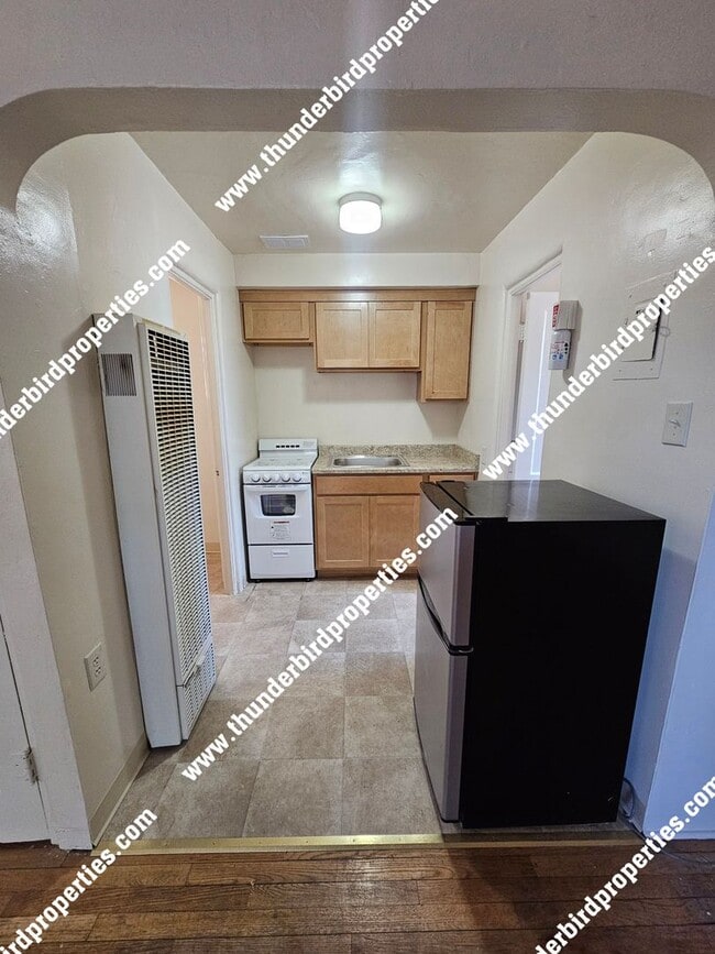 Photo - 412 10th St SW Unit D